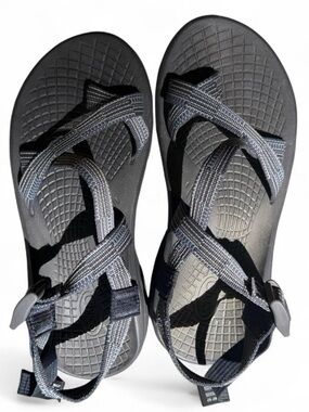 Chaco black and navy blue toe strap buckle outdoor hiking water sandals utility